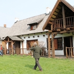 A tu już Siedlisko Żuraw i Czapla we Wróblińcu, gdzie gospodarzami są Agata i Roman Buchaniewicz