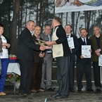 Sołtys Potaszni gratuluje sołtysowi Chojnika